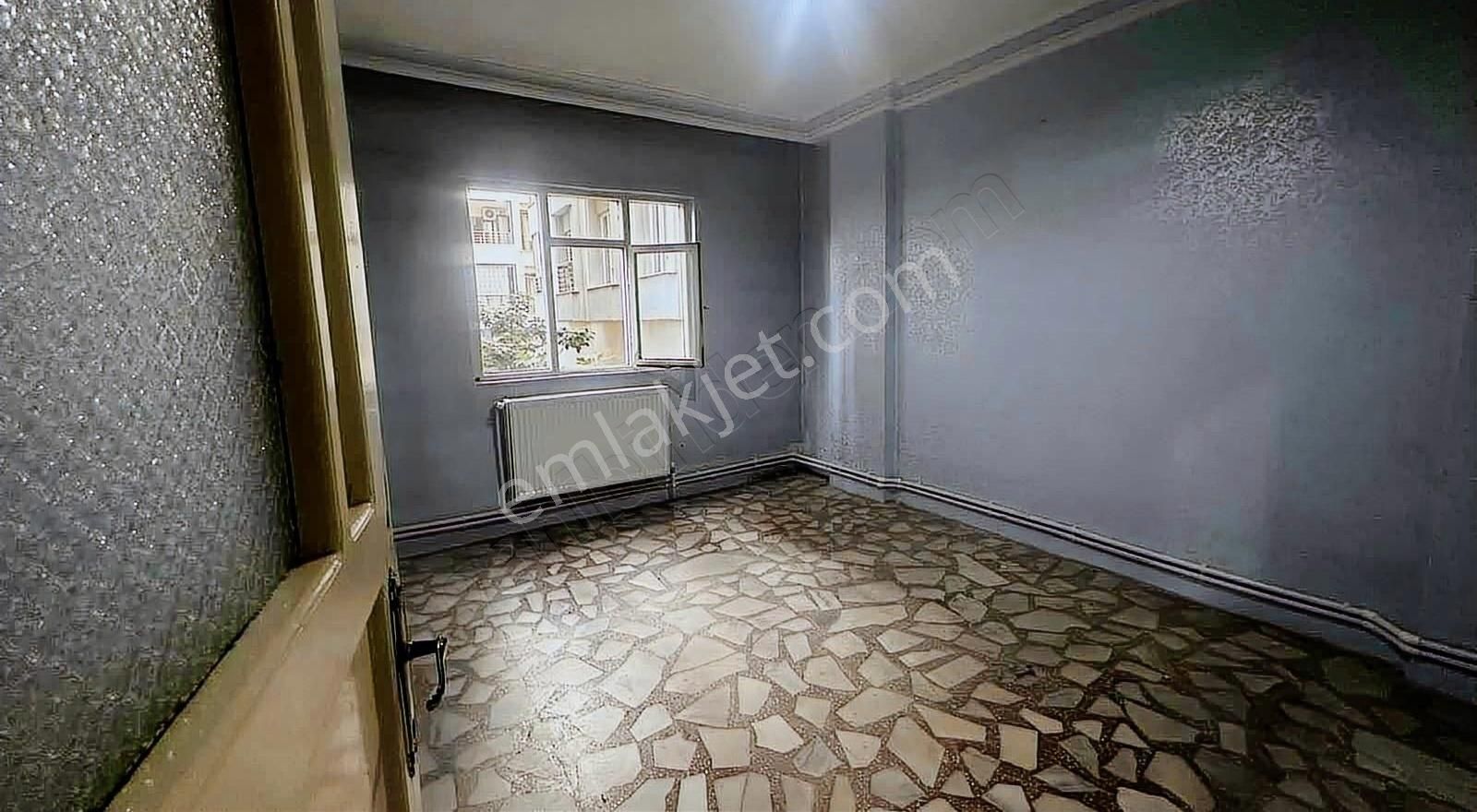 Siirt Merkez Bahçelievler Satılık Daire HAYAT EMLAKTAN MÜKEMMEL LOKASYONLU 3+1 SATILIK DAİRE