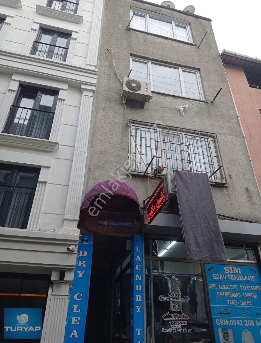 Beyoğlu Kocatepe Kiralık Daire Taksim Meydana 350metre mesafede Kiralık 1+1 boş daire