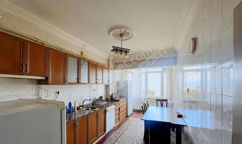 Yakutiye Lalapaşa Kiralık Daire Üniversiteye yürüme mesafesinde KİRALIK3+1 EŞYALI YAKITIAZ DAİRE