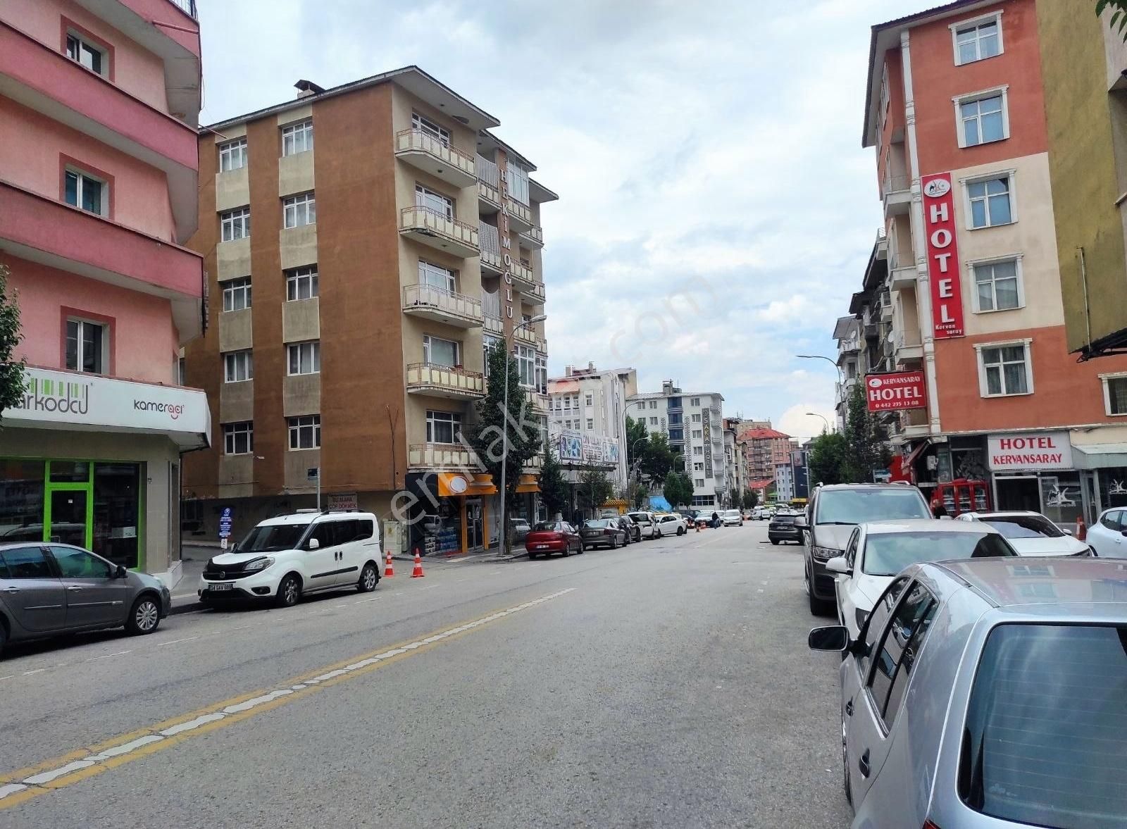 Erzurum Yakutiye Kiralık Plaza Katı RENTEW 'DEN ŞEHİR MERKEZİNDE KİRALIK DERSANE&OFİS 350M²