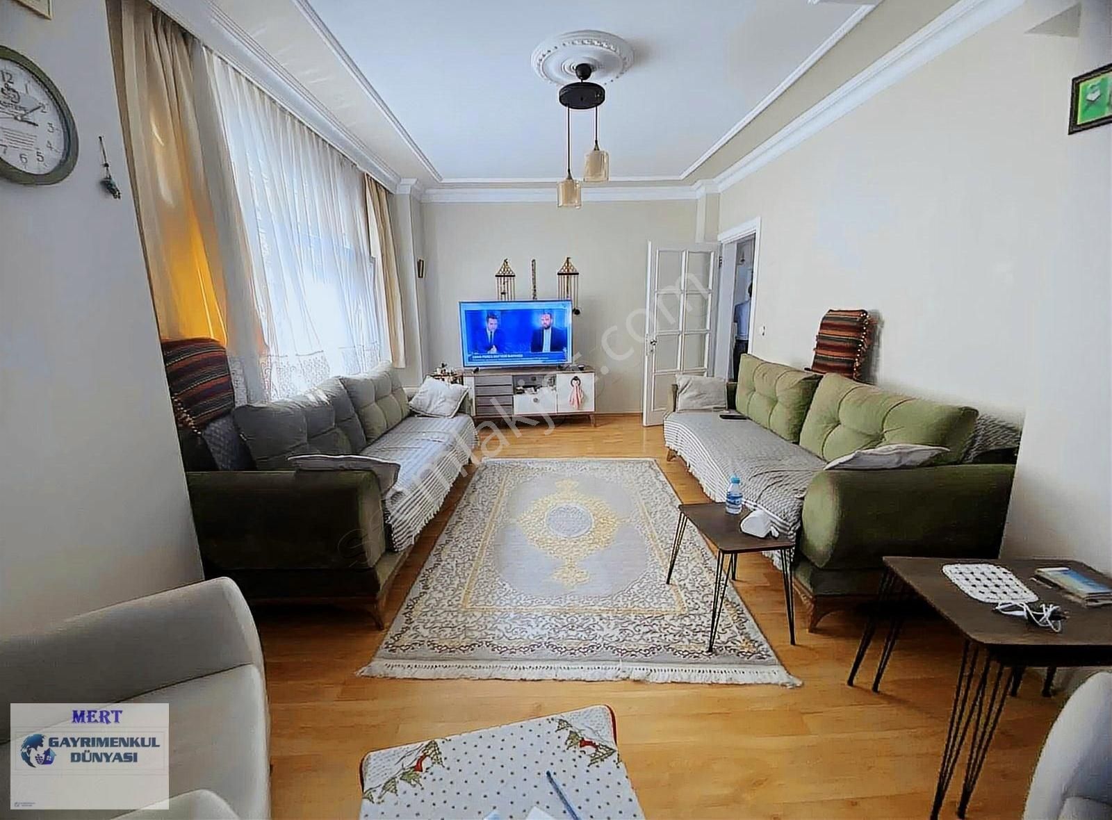 Pendik Güzelyalı Satılık Daire PENDİK GÜZELYALI'DA 47M2 ARSA TAPULU 2+1 SATILIK DAİRE