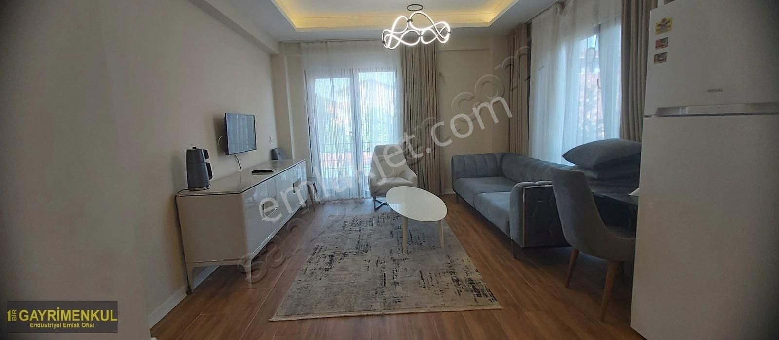 Adapazarı Yeni Cami Kiralık Daire EŞYALI, ELEKTRİK, SU, DOĞALGAZ FATURASI DAHİL KİRALIK DAİRE