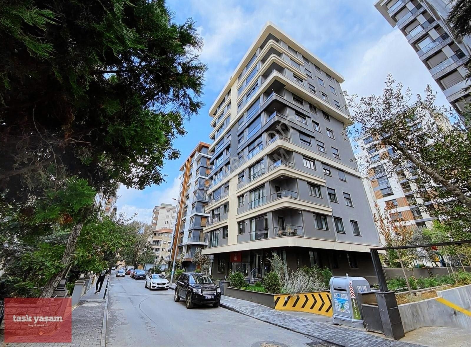 Kadıköy Erenköy Satılık Daire ERENKÖY BAĞDAT CADDESİNE 3.PARALEL NET 110 M2 SATILIK 3+1