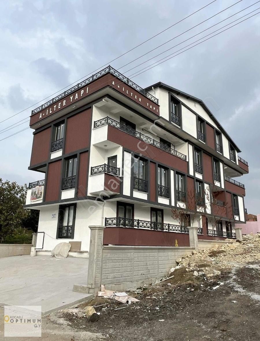 Başiskele Yeşilyurt Satılık Daire BAŞİSKELE YEŞİLYURT MAH.SATILIK 2+1 DAİRE 90M2 BAHÇE KULLANIMLI