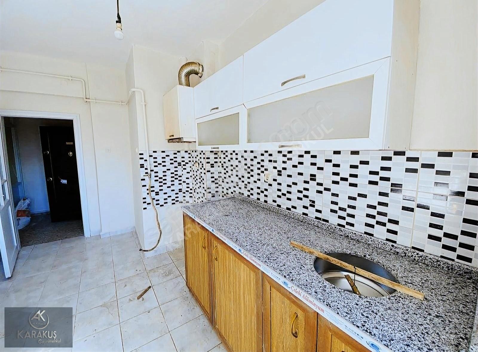 Battalgazi Kernek Kiralık Daire KARAKUŞ GAYRİMENKULDEN İPEK CAD 2+1 ARA KAT