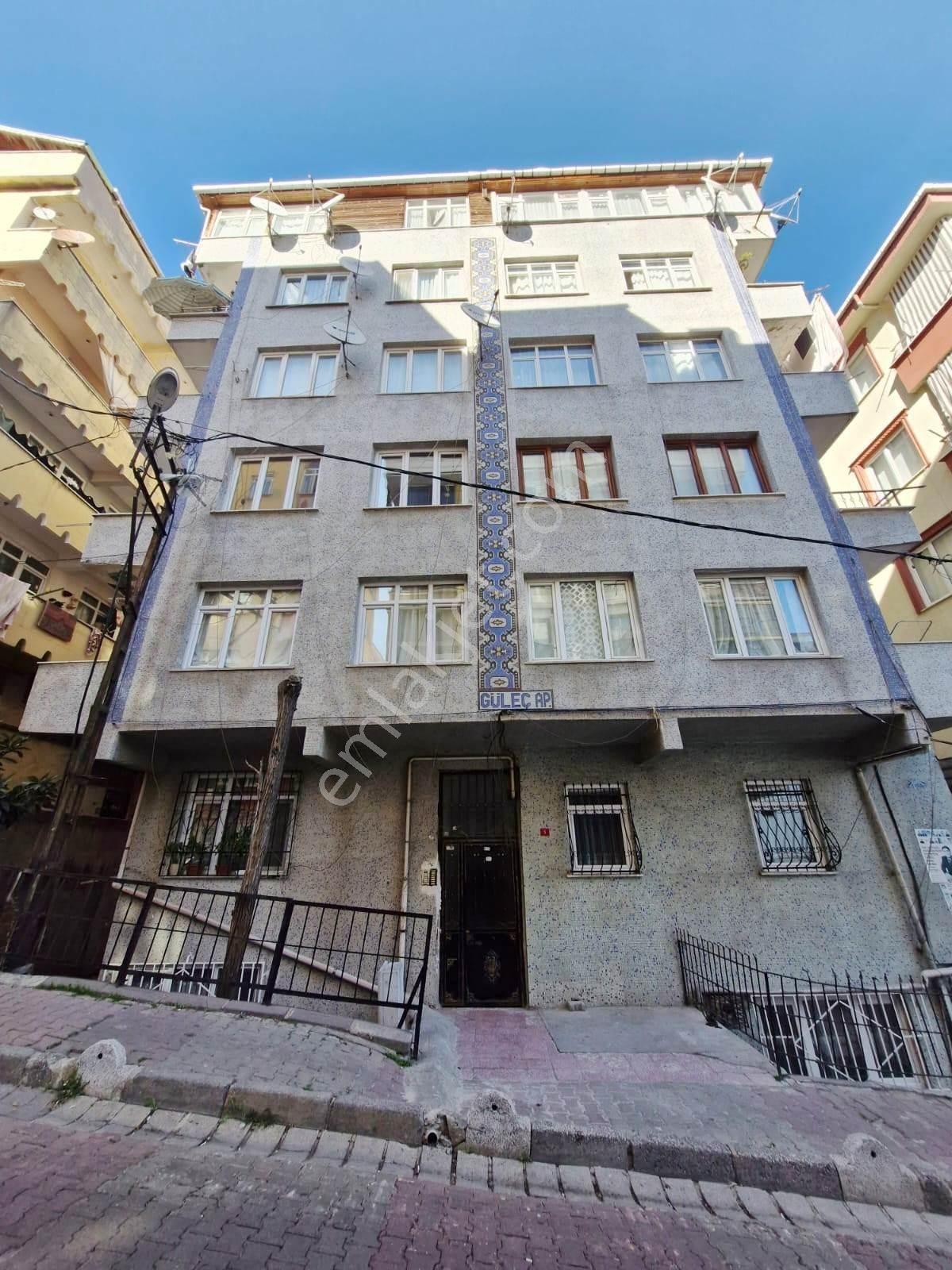 Bahçelievler Zafer Kiralık Daire  FATİH EMLAK TAN 2 KAT 2+1 YABANCILARA UYGUN KİRALIK DAİRE 