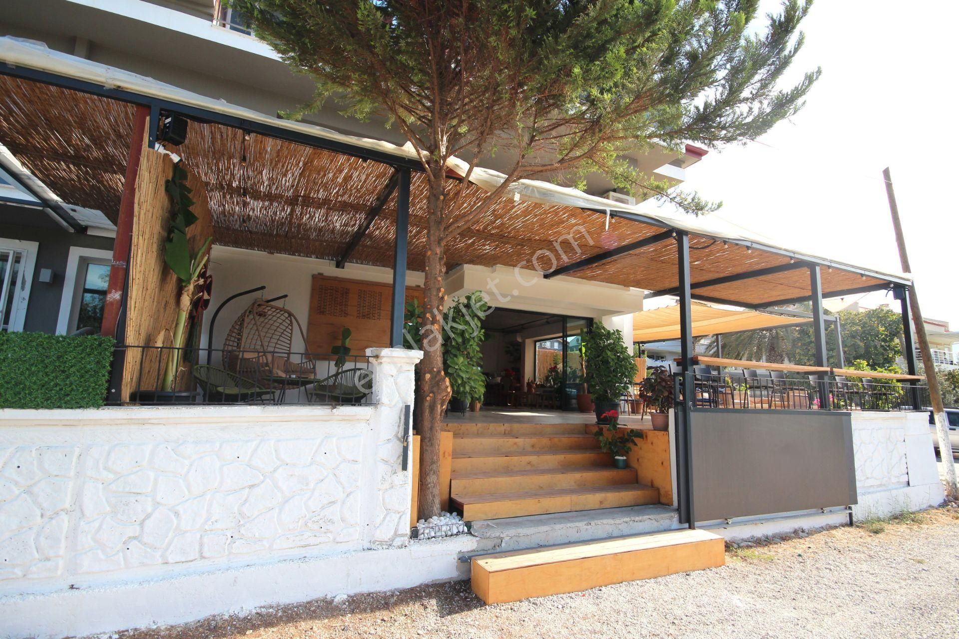 Fethiye Akarca Devren Kafe & Bar  GoldHouse dan Devren Kiralık Muhteşem Deniz Manzaralı Cafe