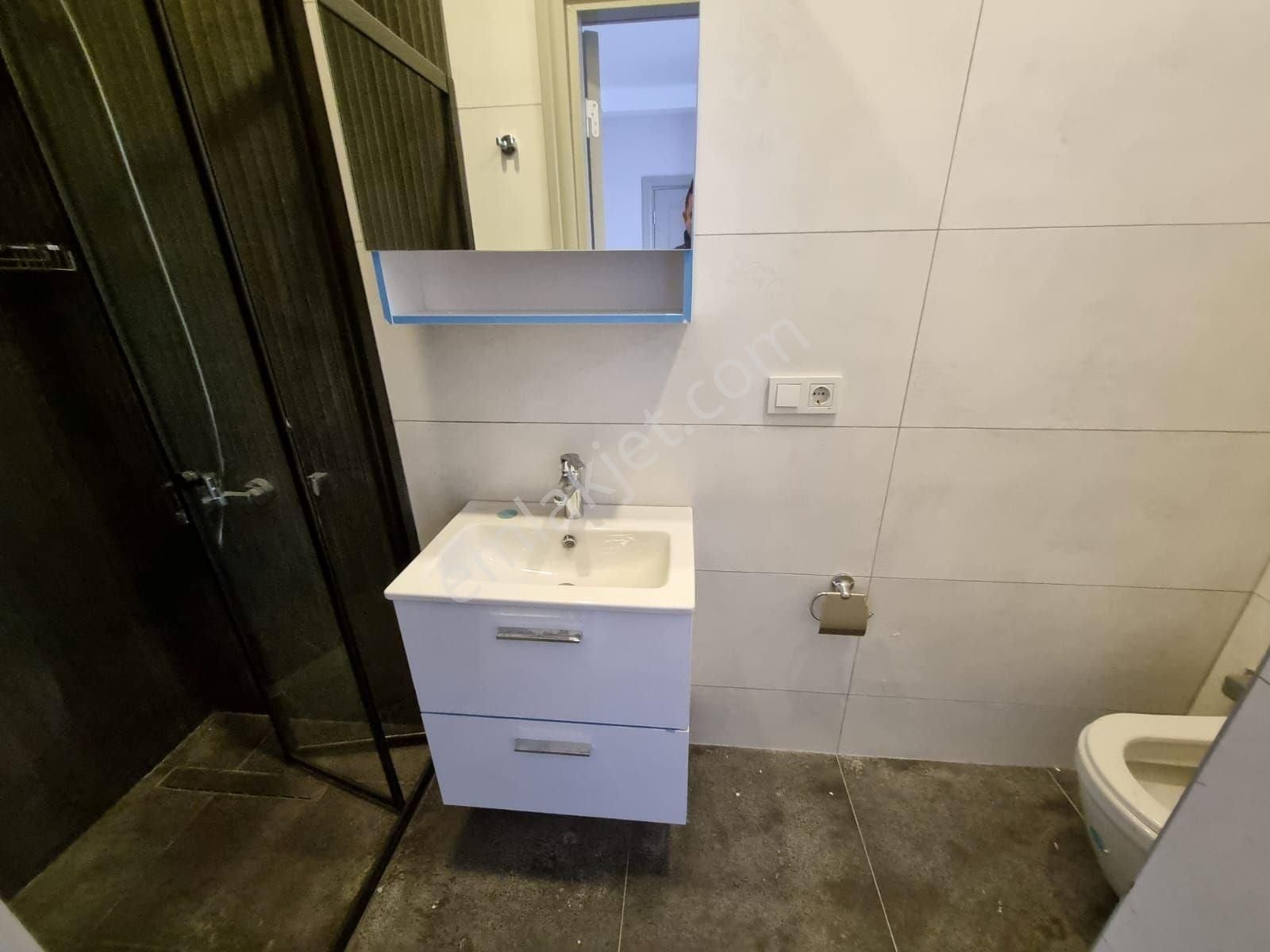 Fenerbahçe Ayanoğlu Caddesi Üzerinde Balkonlu Sıfır Daire - Görsel 27