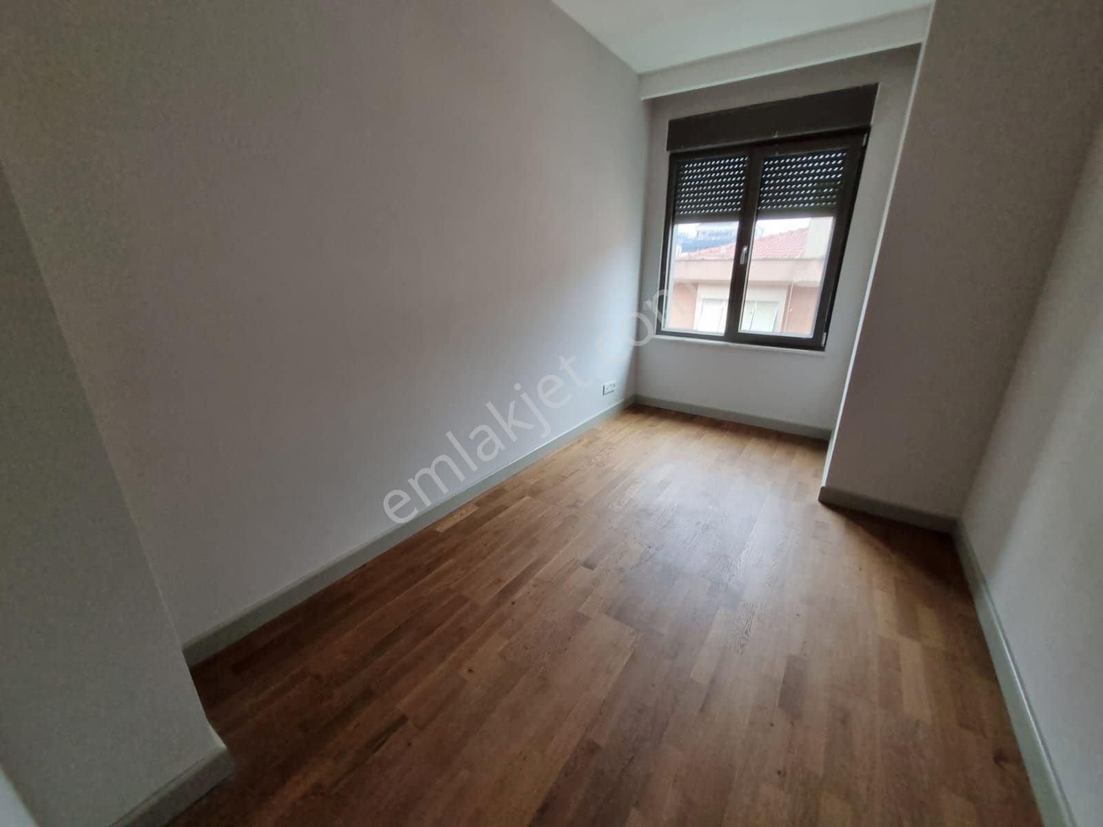 Fenerbahçe Ayanoğlu Caddesi Üzerinde Balkonlu Sıfır Daire - Görsel 21