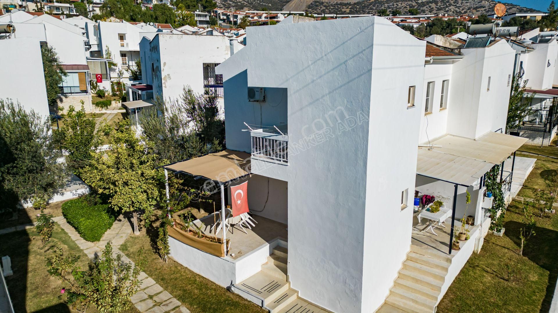 Kuşadası Yavansu Satılık Villa  Yavansu Aksan Sitesi En İyi Konumda Satılık Villa