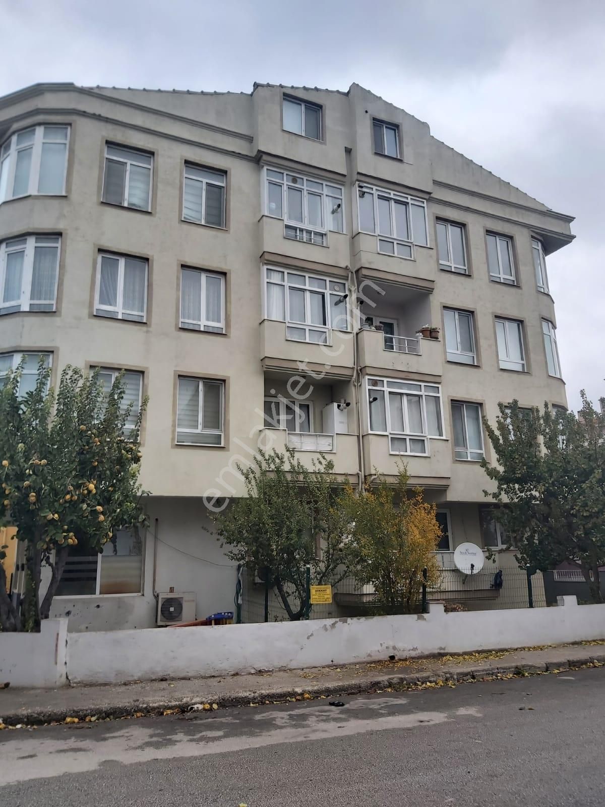 Çanakkale Merkez Barbaros Kiralık Daire  BARBAROS MAHALLESİ ABONELİKLER AÇIK KAPALI MUTFAK 1+1