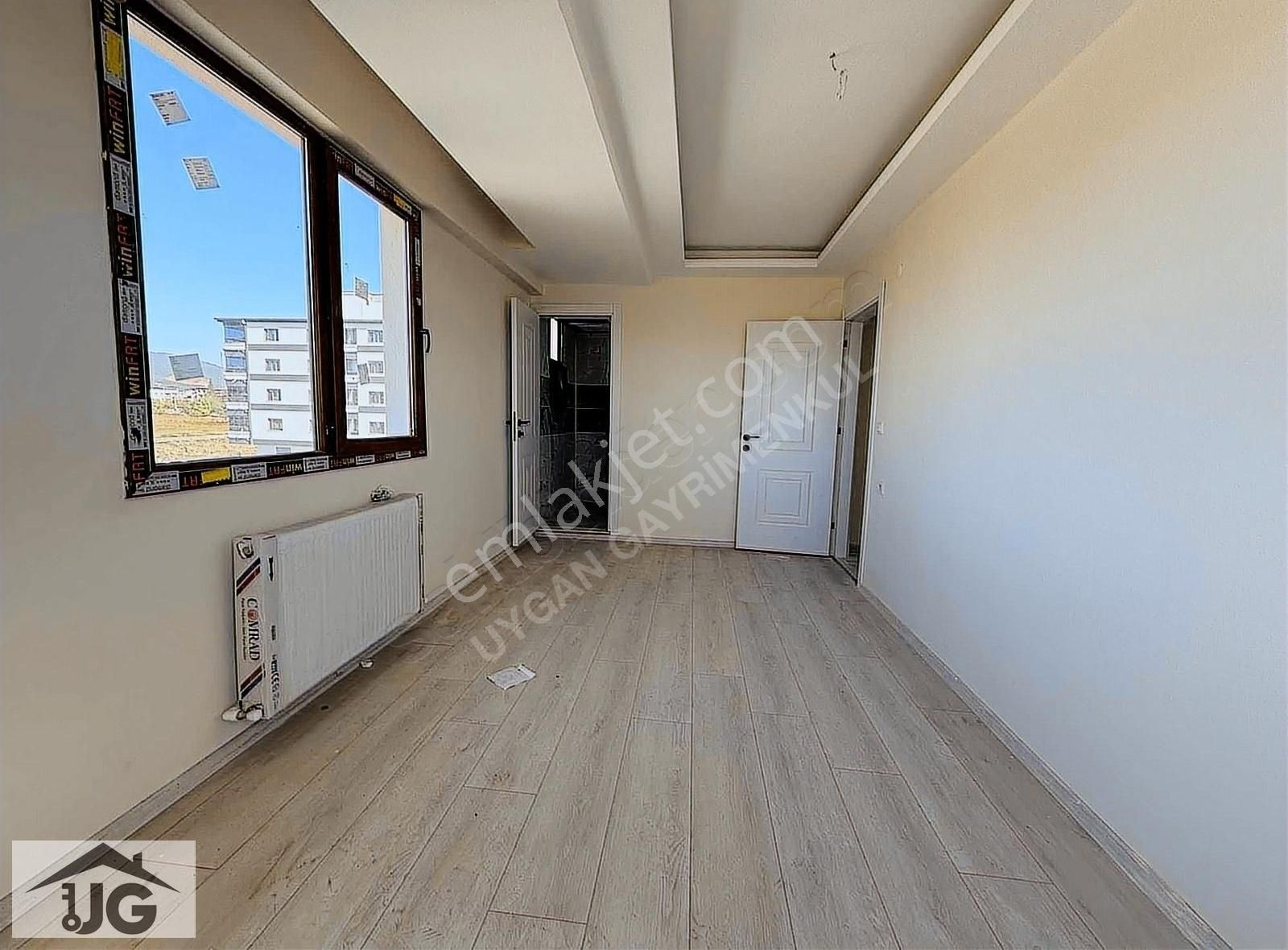 Torbalı Yedi Eylül Satılık Daire UYGAN GAYRİMENKUL'DEN YEDİ EYLÜL MAH. 2+1 90m² ARAKAT LÜX DAİRE