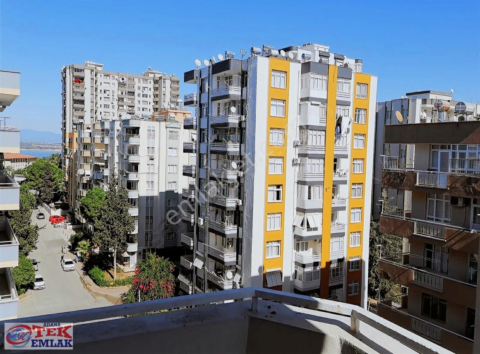 Çukurova Güzelyalı Satılık Daire GÜZELYALIDA GÖL GÖREN SİTE İÇİNDE MASRAFSIZ GENİŞ SATILIK DAİRE