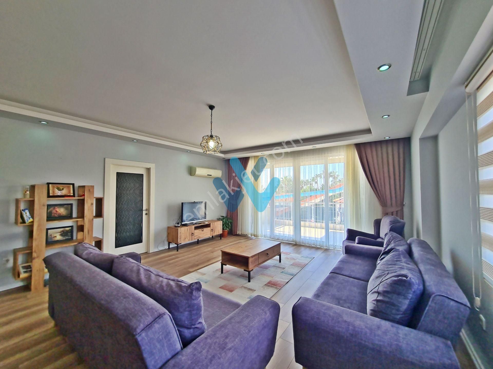 Winden'den Queenaba 2'de Denize Sıfır Full Eşyalı Köşe Lüks 3+1 - Görsel 4