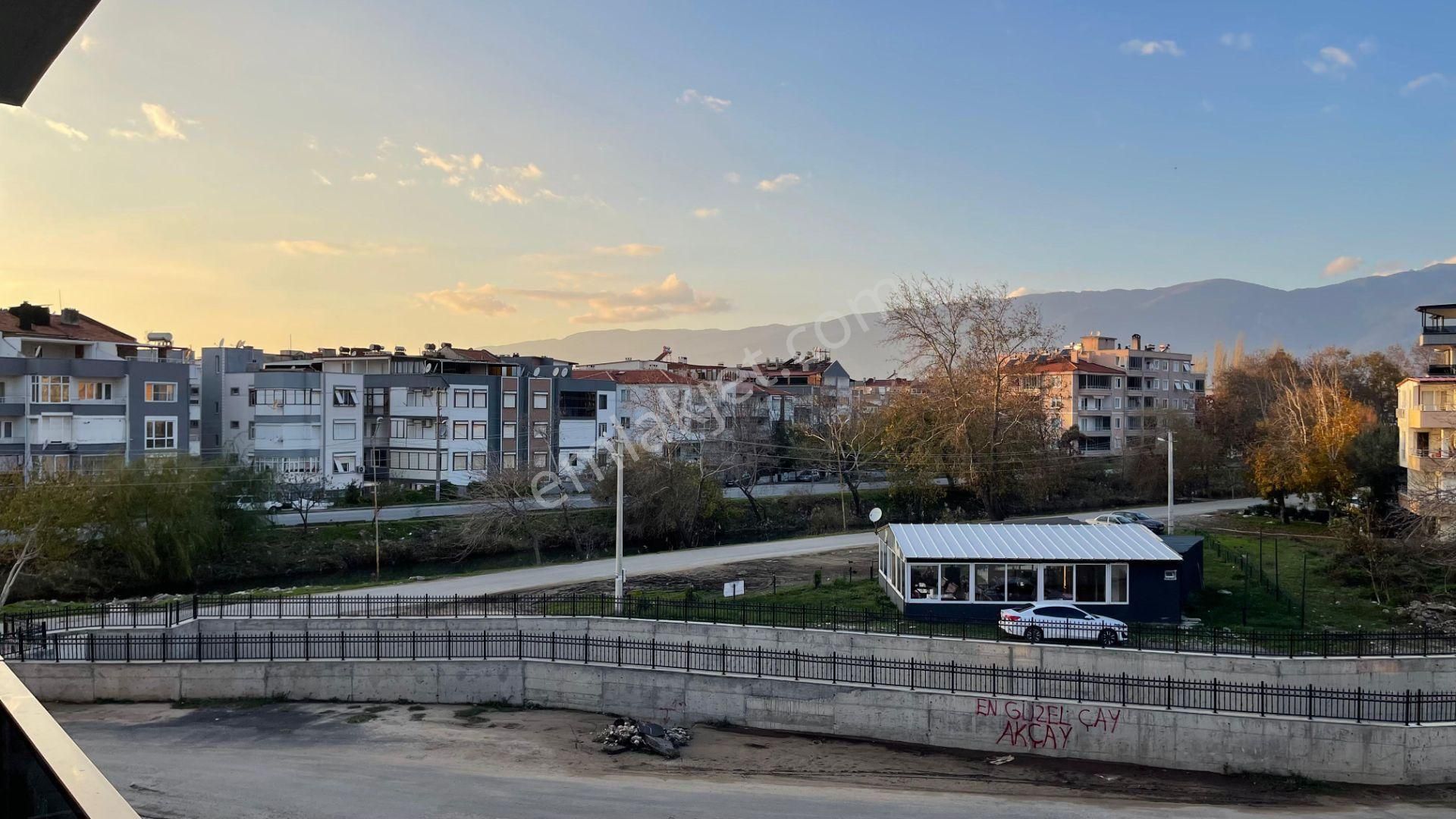 **konut Emlak'tan İkizçayda Havuzlu Ebebeyn Banyolu 3+1 Ultra Lüks Sıfır Daire** - Görsel 4