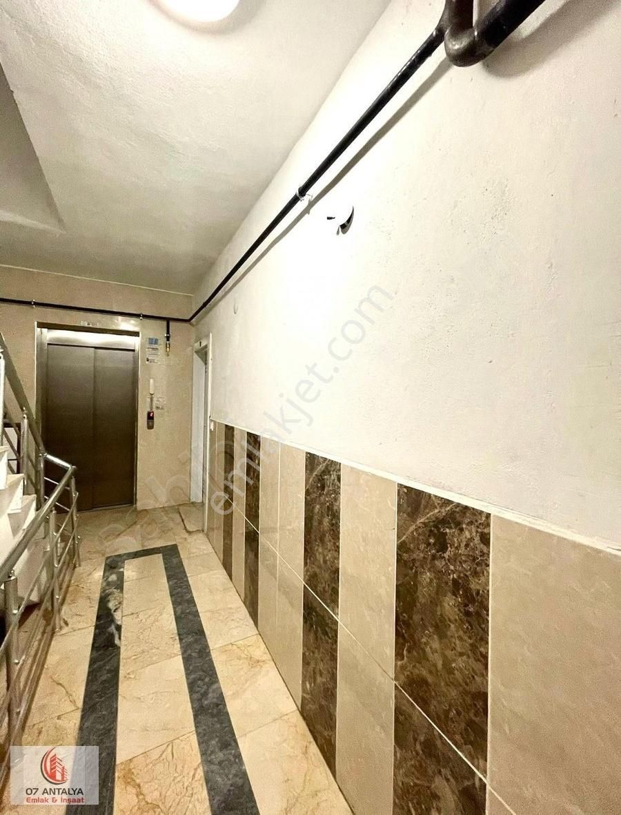 Muratpaşa Kızılarık Satılık Daire KIZILARIKTA 3+1 MASRAFSIZ CADDE OKUL AVM YAKINI KELEPİR DAİRE