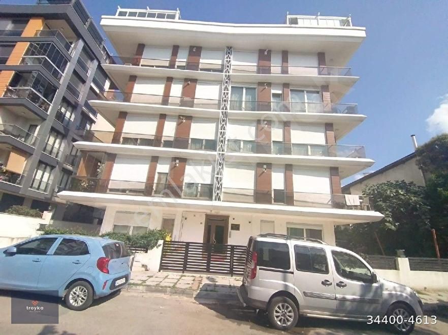 Maltepe Yalı Satılık Daire Maltepe Yalı Mahallesinde 1+1 Satılık Daire Troykadan