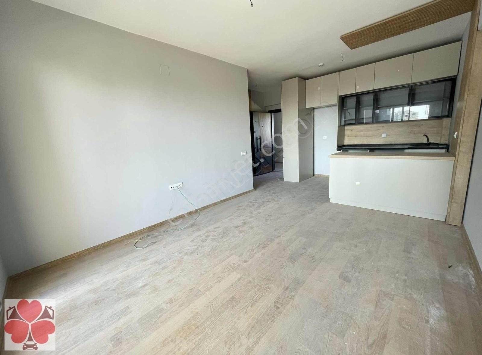 Erdemli Çeşmeli Satılık Daire YONCA'DAN ÇEŞMELİDE LÜKS 1+1 GENİŞ SATILIK DAİRE