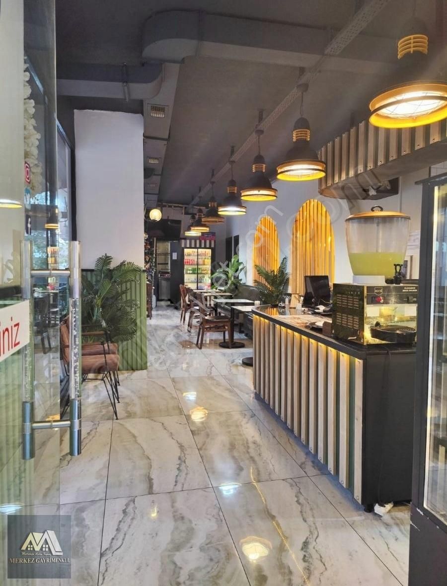 Gaziosmanpaşa Bağlarbaşı Devren Kafe & Bar Bağlarbaşı Caddesi'nde devren kiralık Cafe