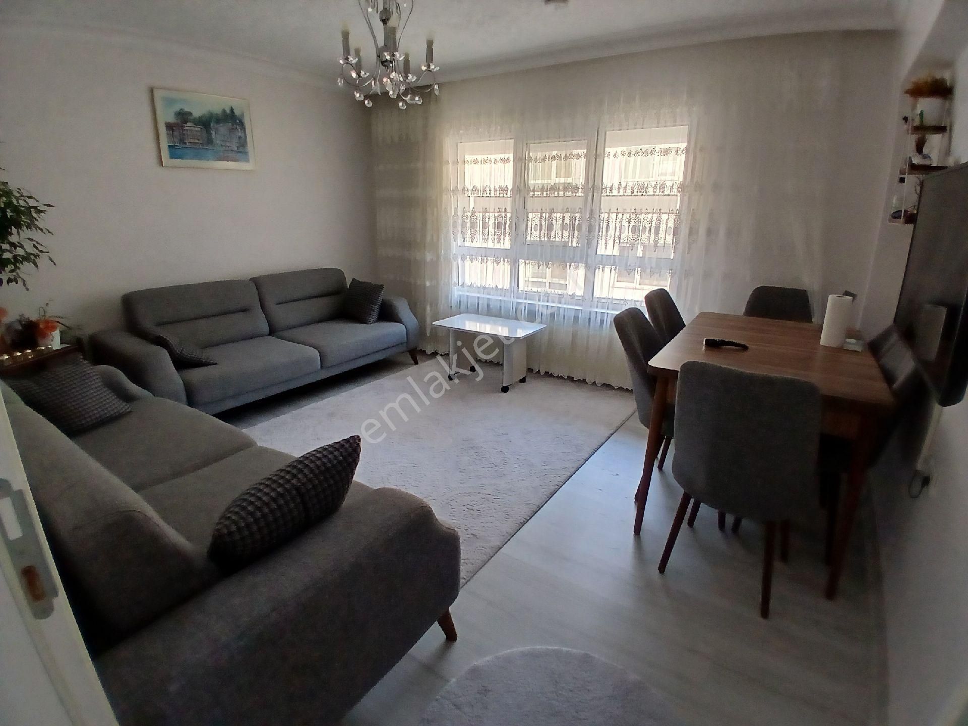 Mamak Şahintepe Satılık Daire ŞAHİNTEPE MAHALLESİNDE 1.KAT KONUMUNDA SATILIK DAİRE