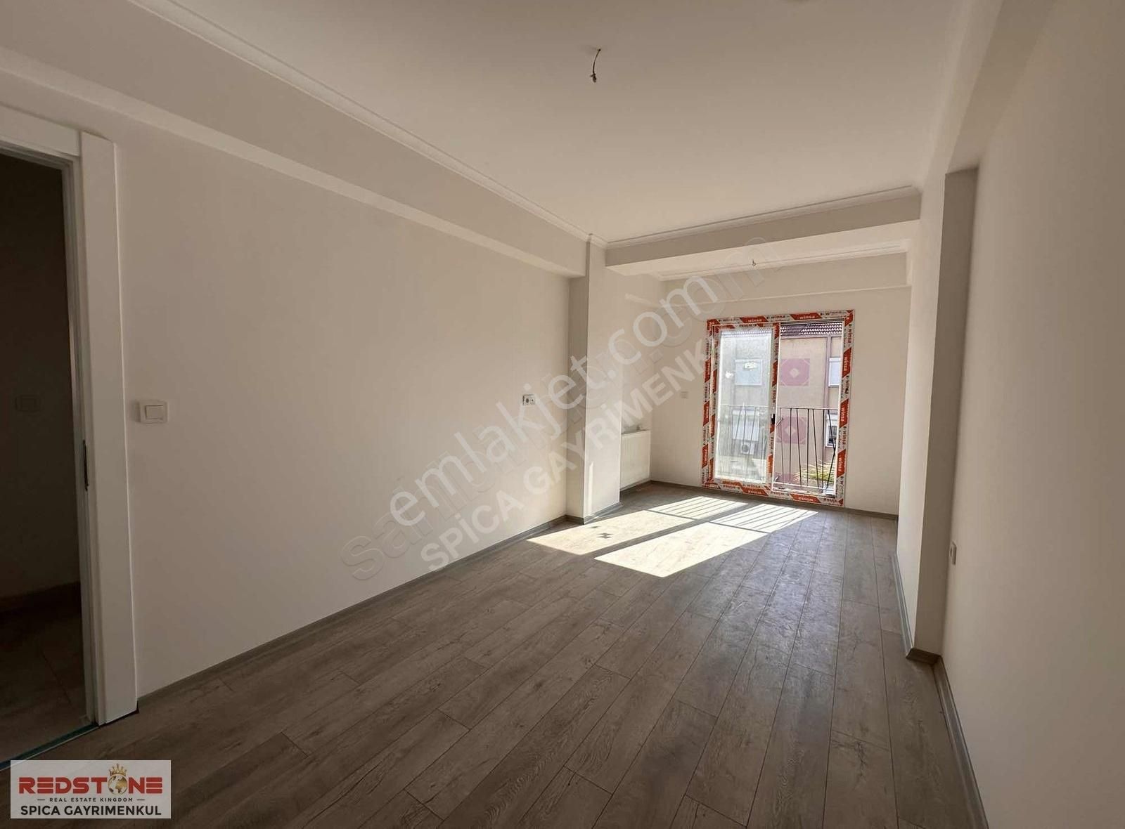 Karşıyaka Bahçelievler Kiralık Daire Karşıyaka Bahçelievler Pazar Yerine Yakın 2+1 Kiralık Daire