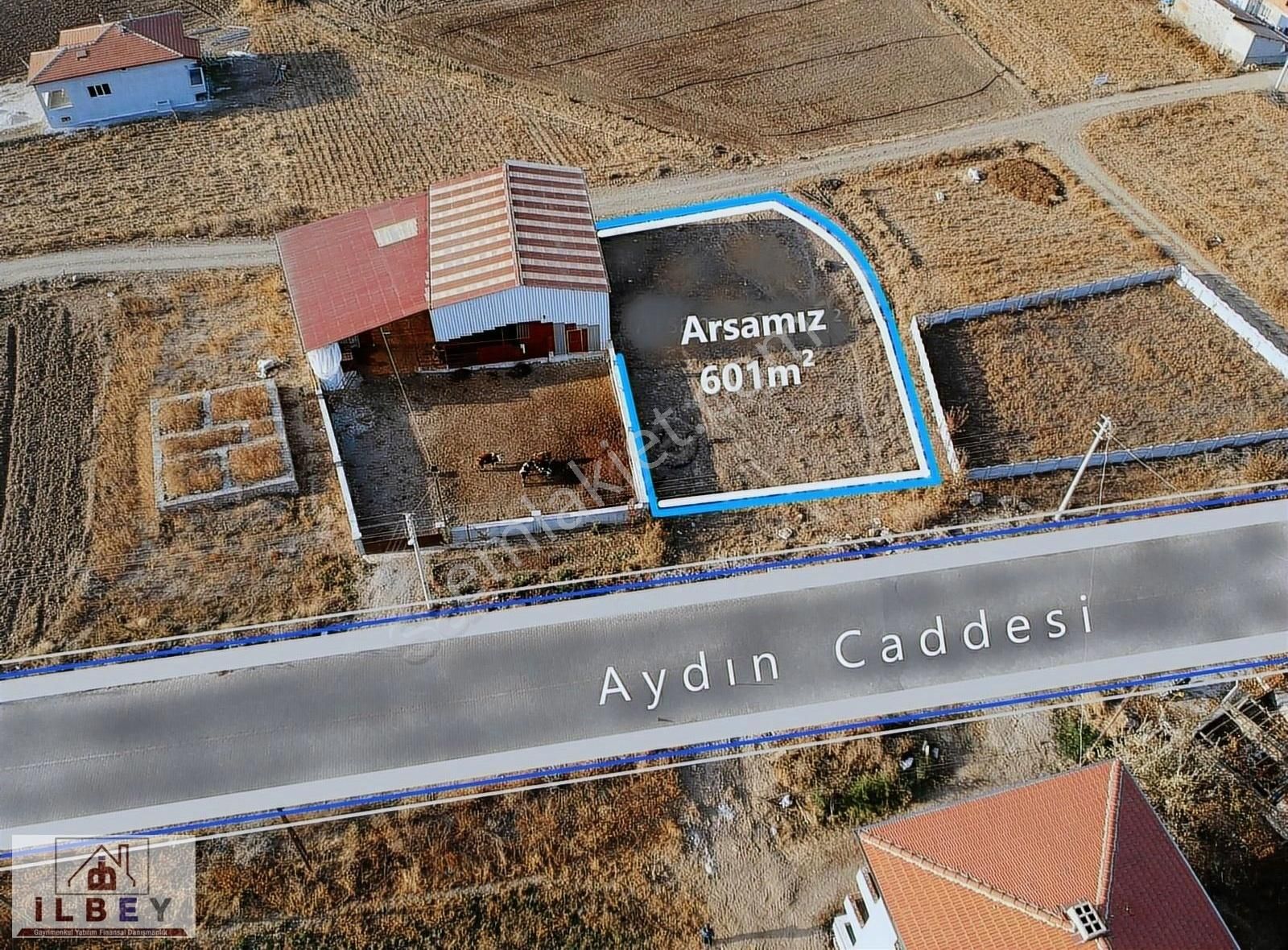 Şuhut Baş Satılık Konut İmarlı İLBEY // Şuhut Merkez Aydın Caddesi Üzerinde 601 m² Arsa