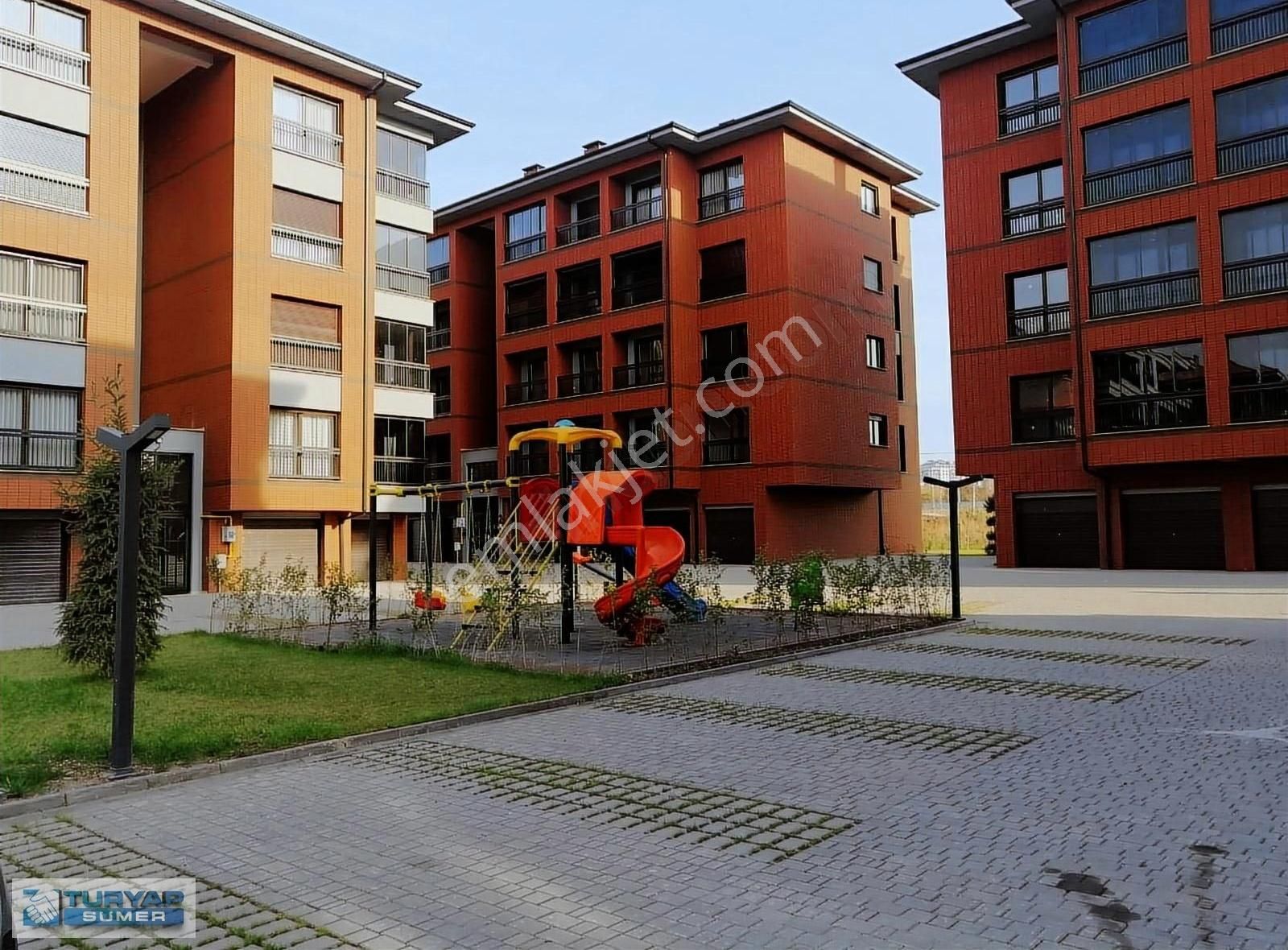 Odunpazarı Sümer Satılık Daire TURYAP SÜMERDEN KIZILYERDE SATILIK 4+1 240 M2 DAİRE