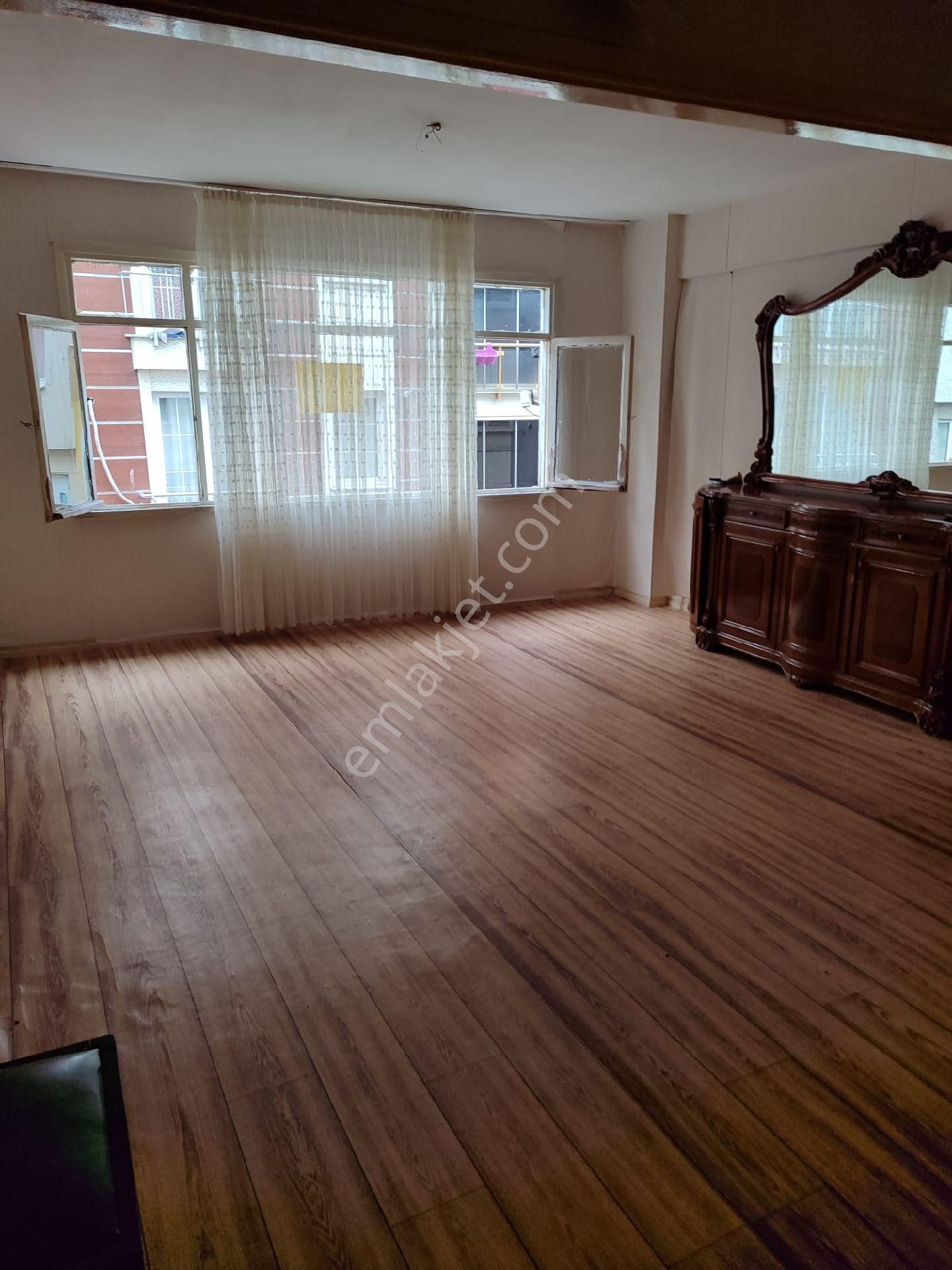 Beyoğlu Camiikebir Satılık Daire BEYOĞLU KASIMPAŞA CAMİKEBİR MAH 2+1 DAİRE YATIRIMA UYGUN KIZILAY MEYDANINDA AILE APARTMANI 