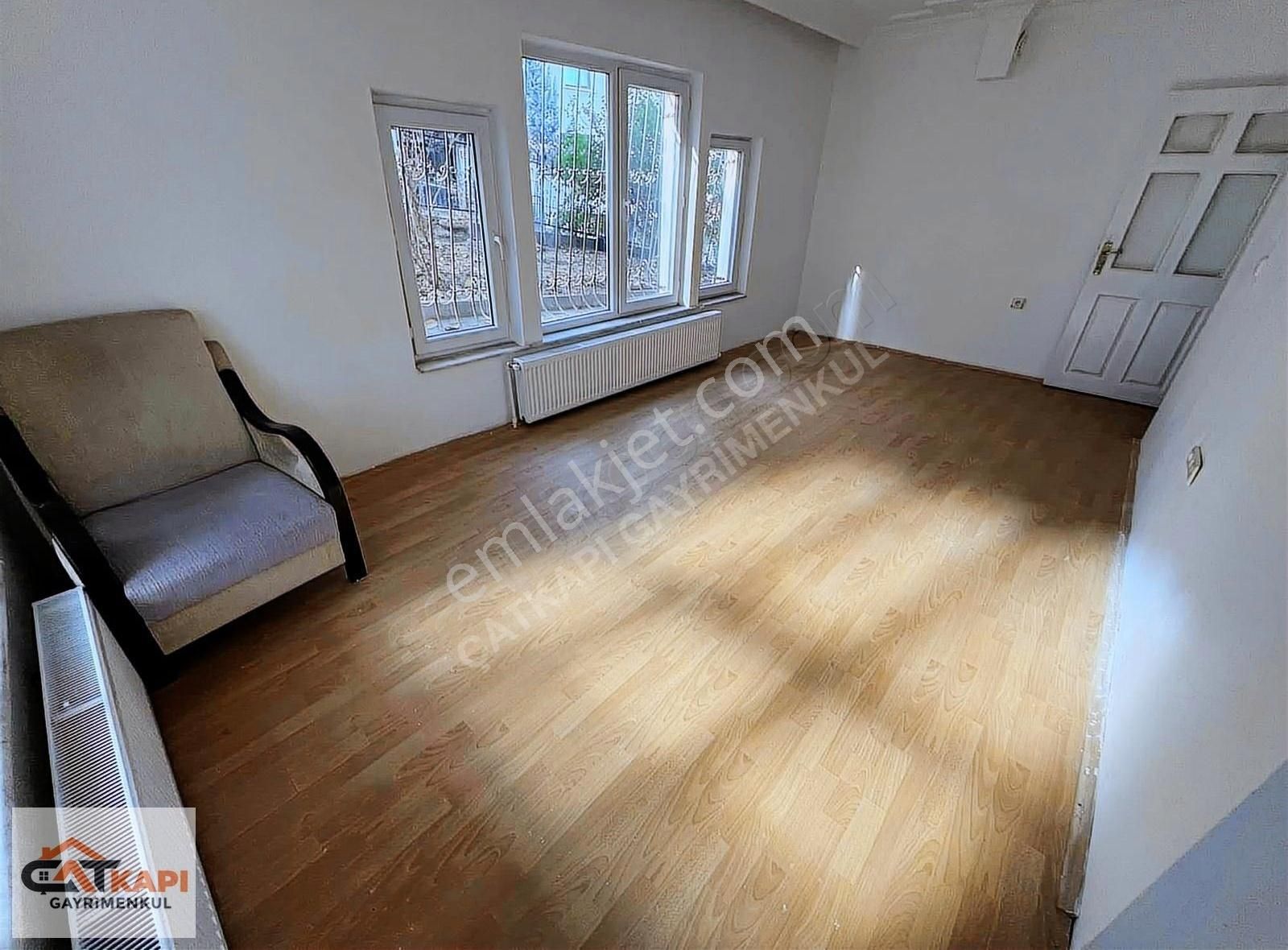 Keçiören Yayla Kiralık Daire Çatkapı'dan Yayla'da Cadde Üzeri Yapılı 3+1 Kiralık Daire