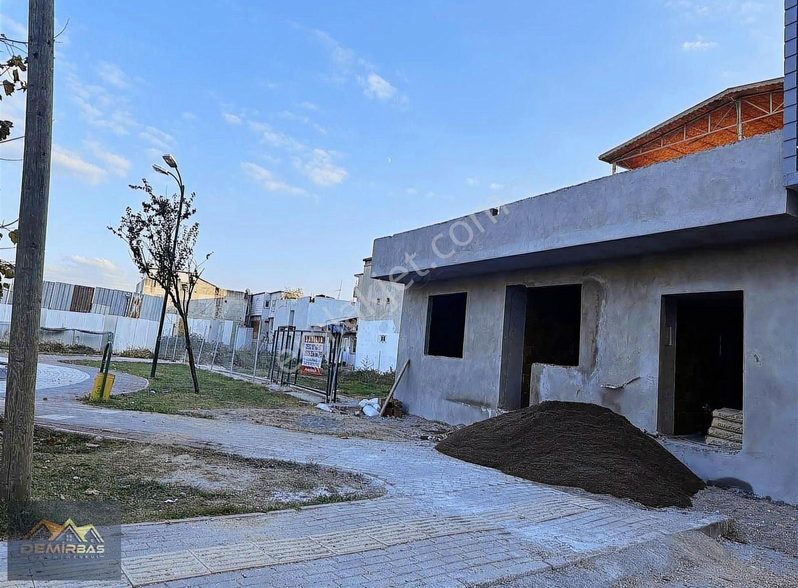 Osmangazi Hamitler Satılık Tarla Demirbaş Gayrimenkulden Satılık Hamitler De Arsa