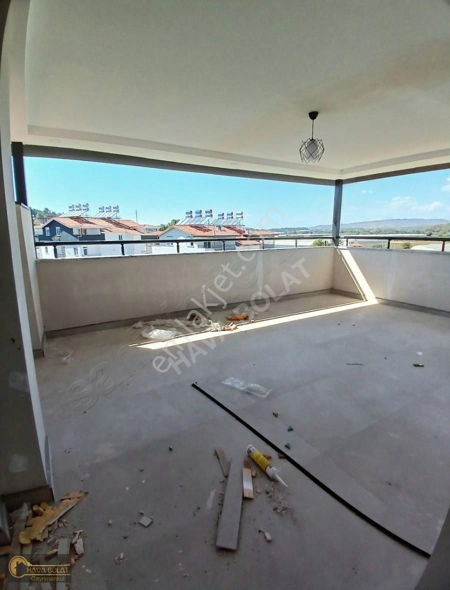 Manavgat Sarılar Satılık Daire sarılarda 3+1 dev dubleks daire çift banyolu geniş büyük teras .