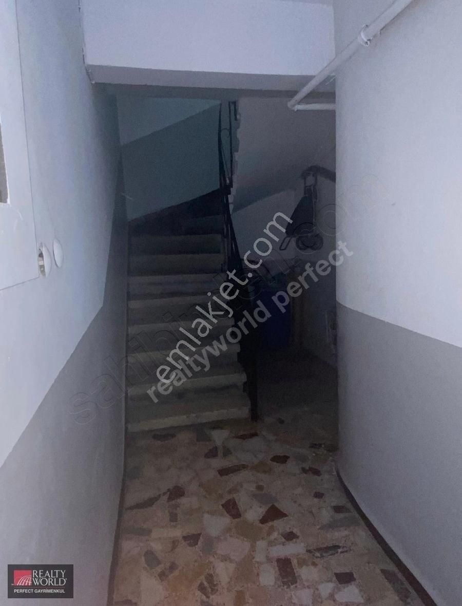 *realty World*mecidiyeköy Şişli De Satılık Bina (pembe Bina) - Görsel 3