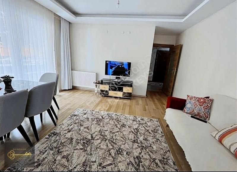 Menemen Uğur Mumcu Satılık Daire MENEMEN GÖLPARK KARŞISI SATILIK GENİŞ 3+1 DAİRE