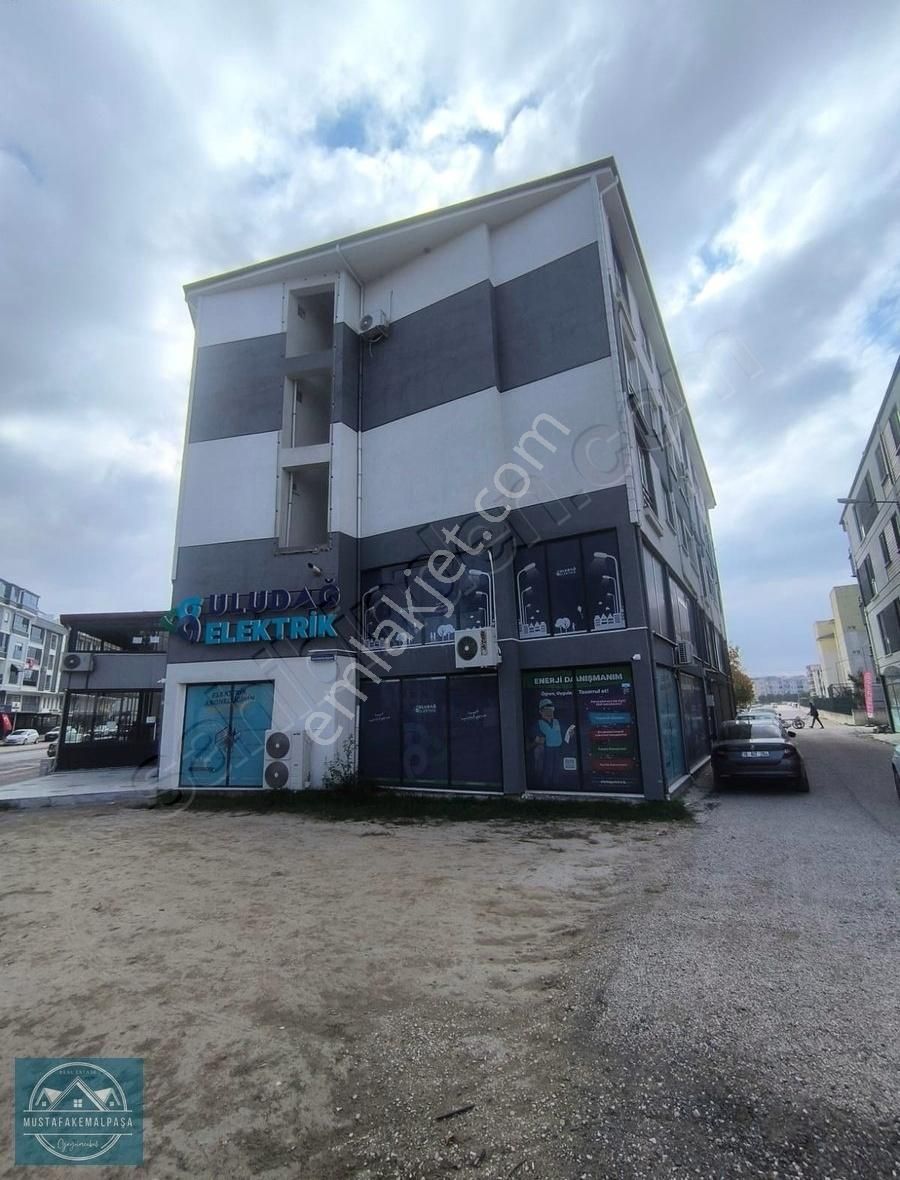 Mustafakemalpaşa Barış Satılık Daire M.K.PAŞA GAYRİMENKULDEN BANKALAR CADDESİNDE 3+1 SATILIK DAİRE