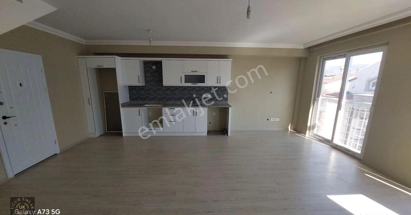 Seydikemer Menekşe Kiralık Daire Seydikemer Menekşe Mah. 2+1 Kullanışlı Dublex Kiralık Daire