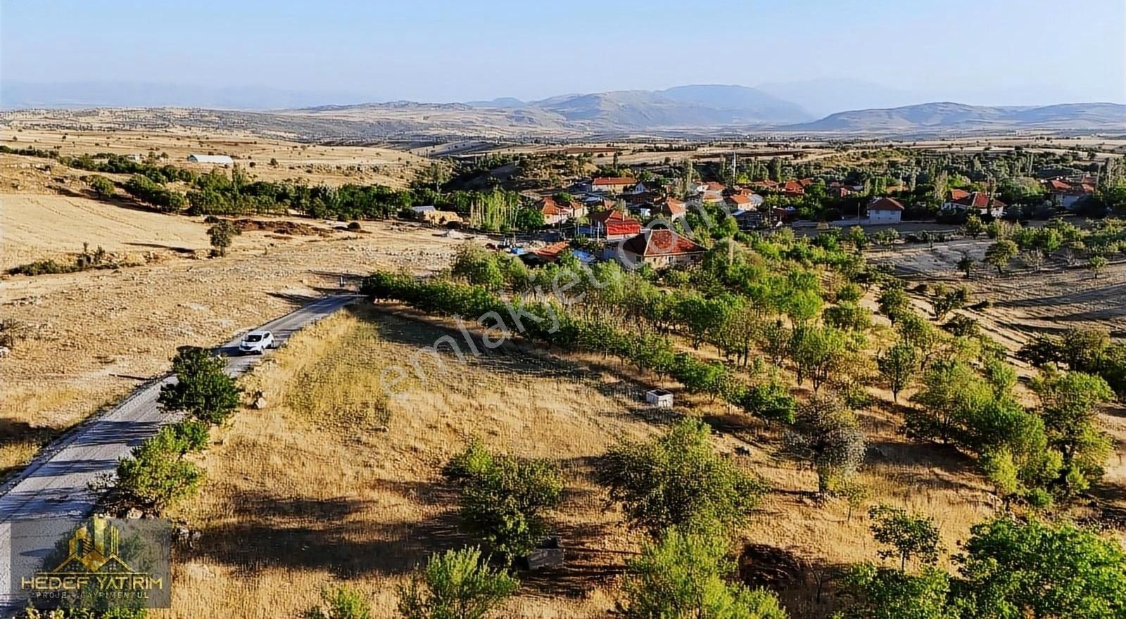 Yalvaç Ayvalı Köyü Satılık Konut İmarlı Asfalt Cepheli Köyün Tek İmarlı İfrazlı Arsası [ Hayırlı Olsun ]