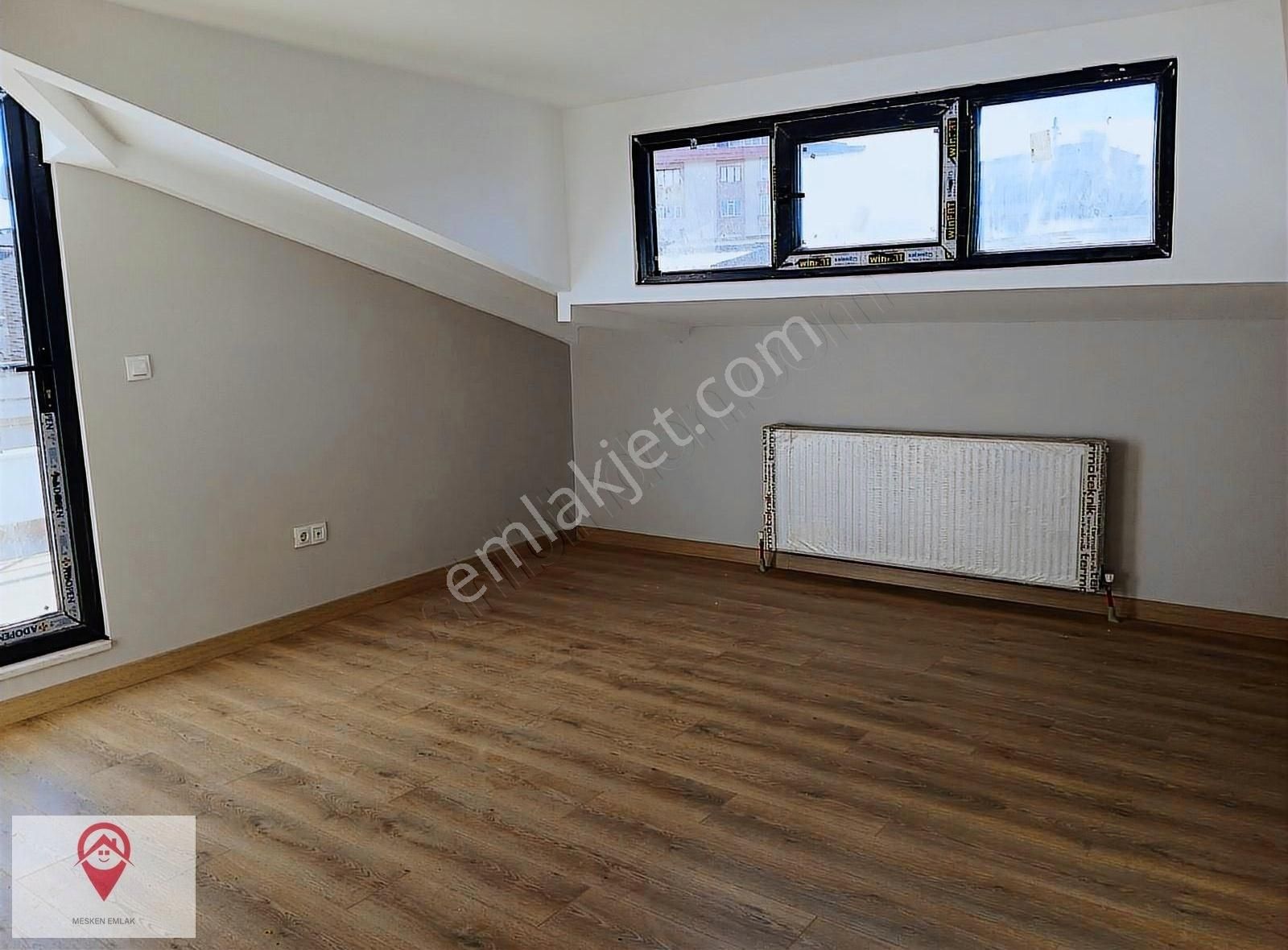 Üsküdar Ferah Satılık Daire Üsküdar Ferah'ta satılık 2+2 dublex + Teras Daire 150m2 Çift Wc