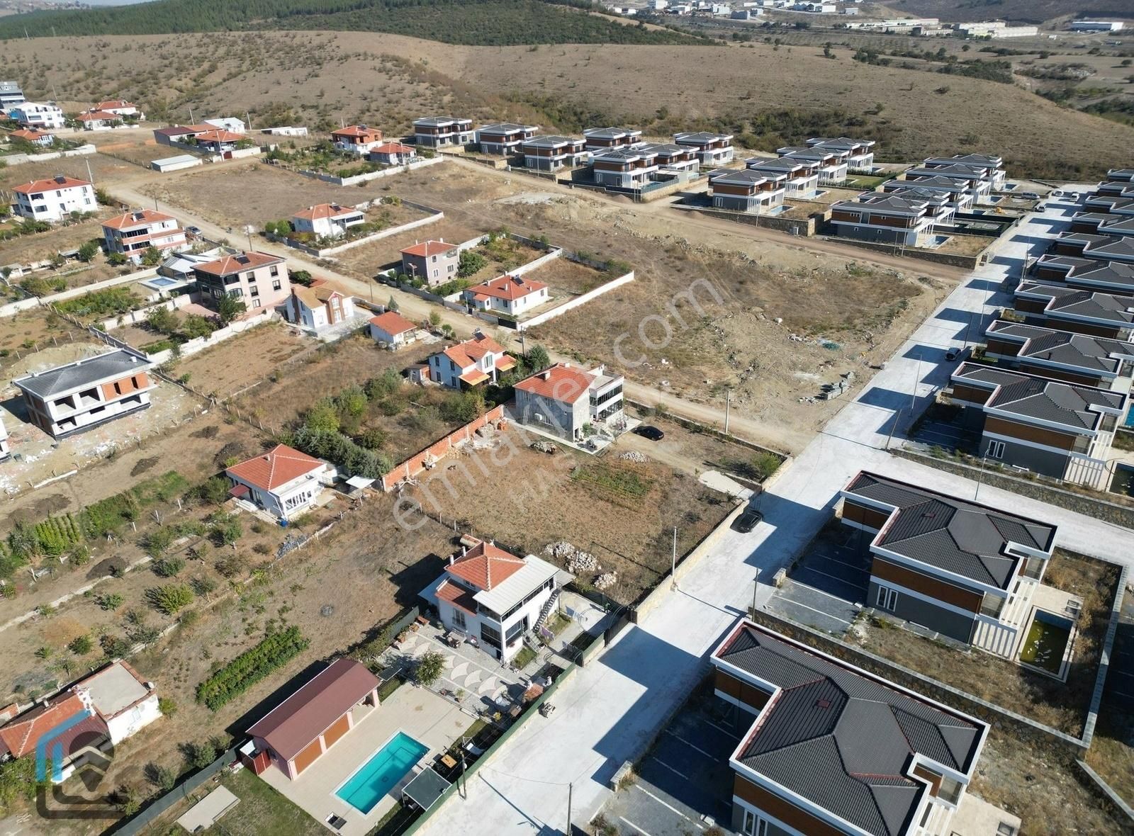 Karesi Kalaycılar Satılık Konut İmarlı KALAYCILAR MAH. VİLLALAR BÖLGESİNDE 794 M² SATILIK KÖŞE ARSA