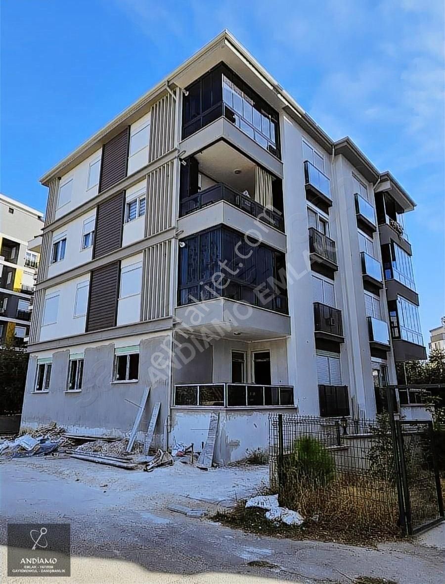 Serik Merkez Satılık Daire SALI PAZARI 2+1 LÜKS DAİRE