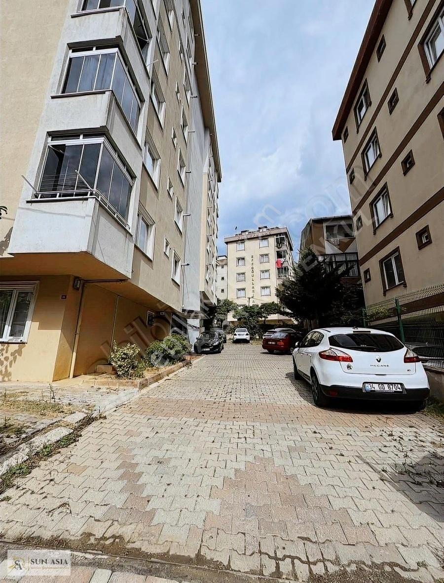 Çekmeköy Aydınlar Kiralık Daire ÇEKMEKÖY AYDINLAR MAHALESİNDE GENİŞ 3 BALKONLU KİRALIK DAİRE