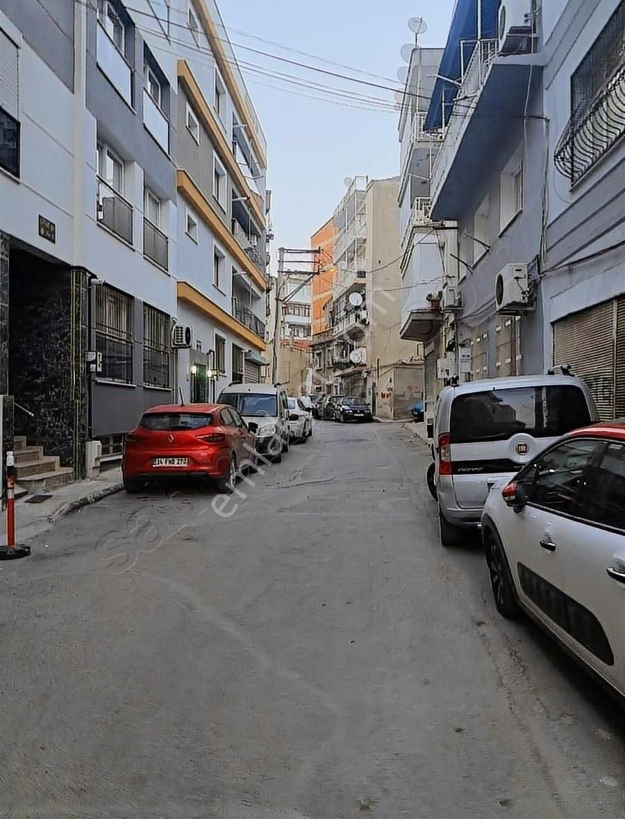 Konak Atilla Satılık Daire KONAK DA İZMIRPARK AVM YAKINI 1+1 SATILIK DAİRE