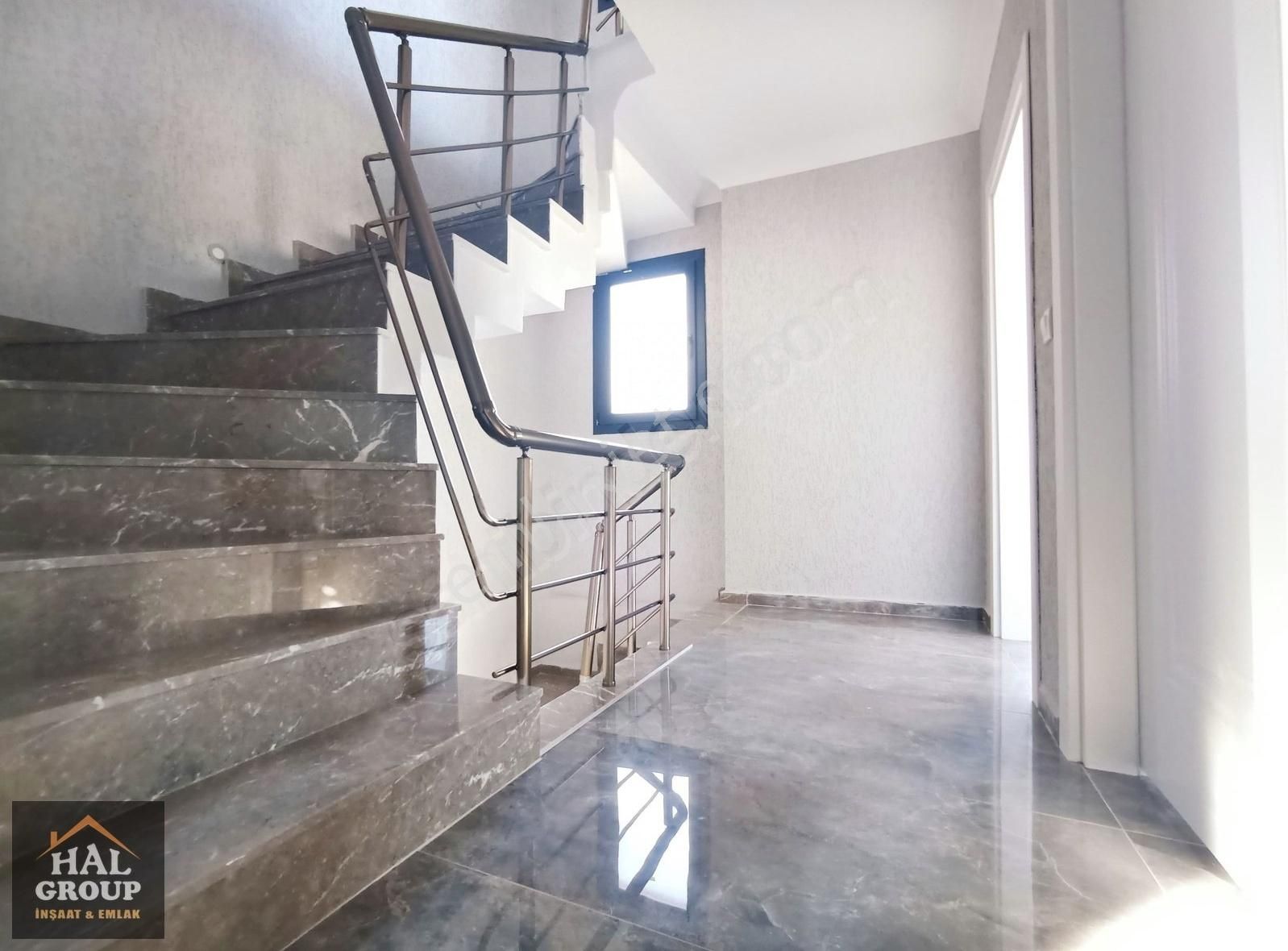 ╭╯hâl Group╰╮deniz Ve Şehir Manzaralı Bol Yeşil Bahçeli Villa !! - Görsel 27