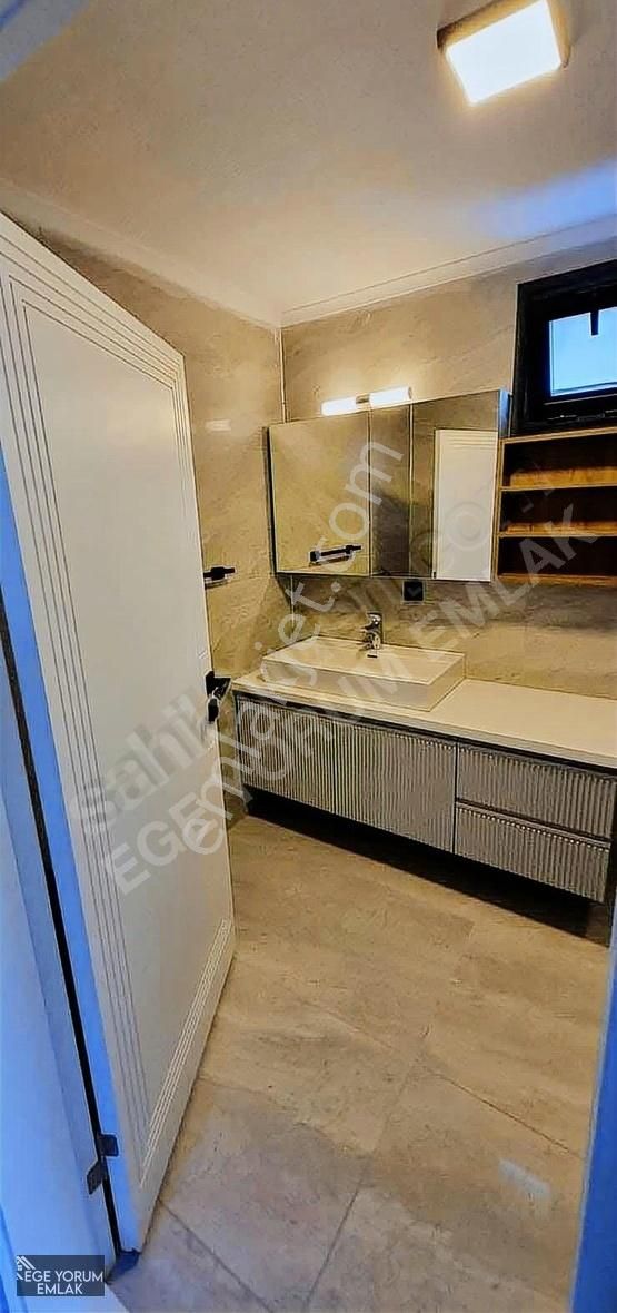 İzmir Gümüldür,de 350m2 Arsa İçinde Müstakil Havuzlu 4+1 Villa - Görsel 17