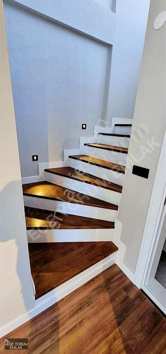 İzmir Gümüldür,de 350m2 Arsa İçinde Müstakil Havuzlu 4+1 Villa - Görsel 30