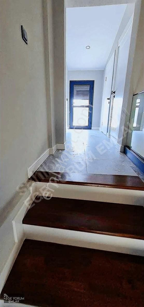 İzmir Gümüldür,de 350m2 Arsa İçinde Müstakil Havuzlu 4+1 Villa - Görsel 10