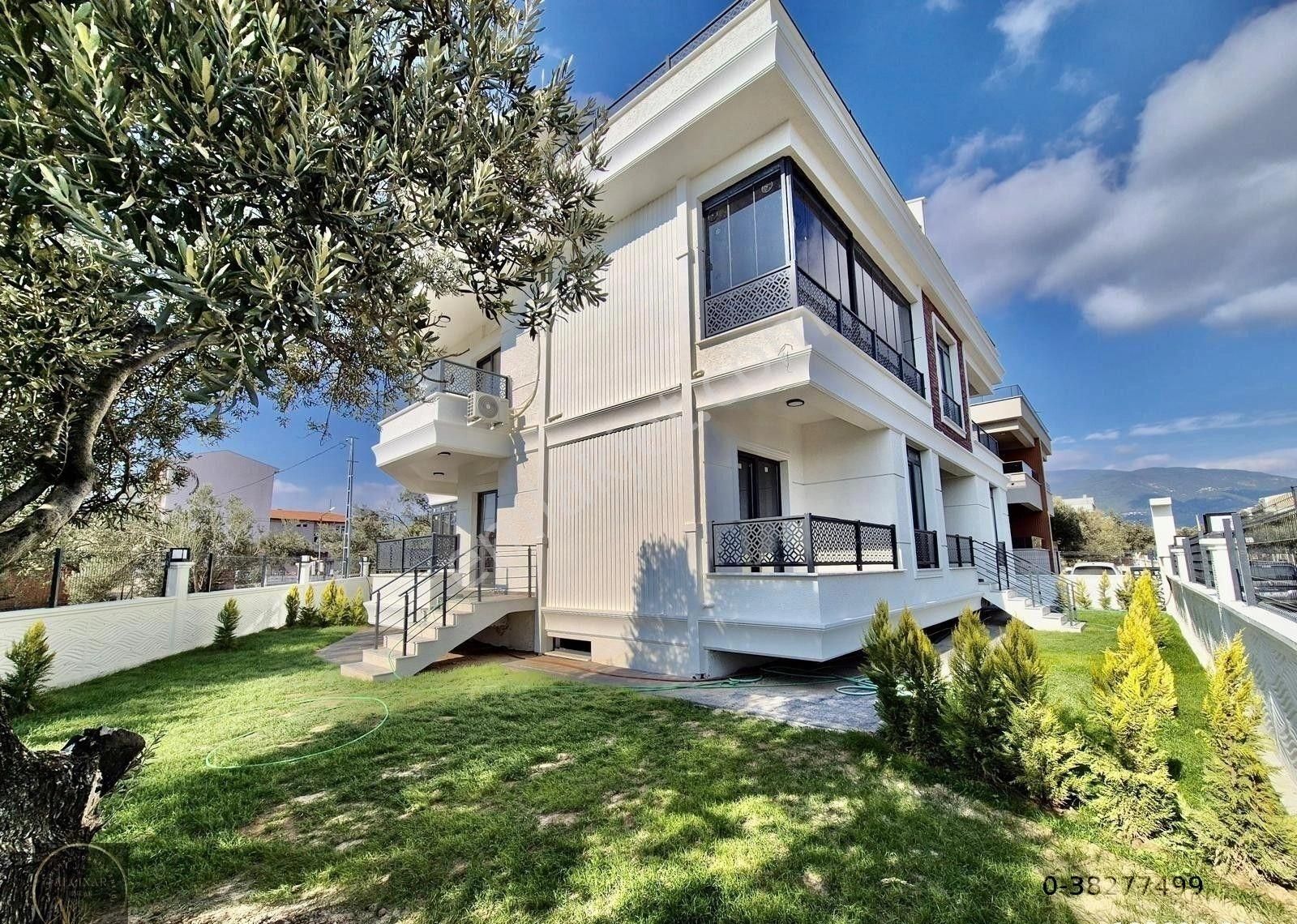 Edremit Zeytinli Satılık Daire 🏡🏡alçınar Emlaktan Bahçe Kullanımlı Ultra Lüks 2+1🏡🏡