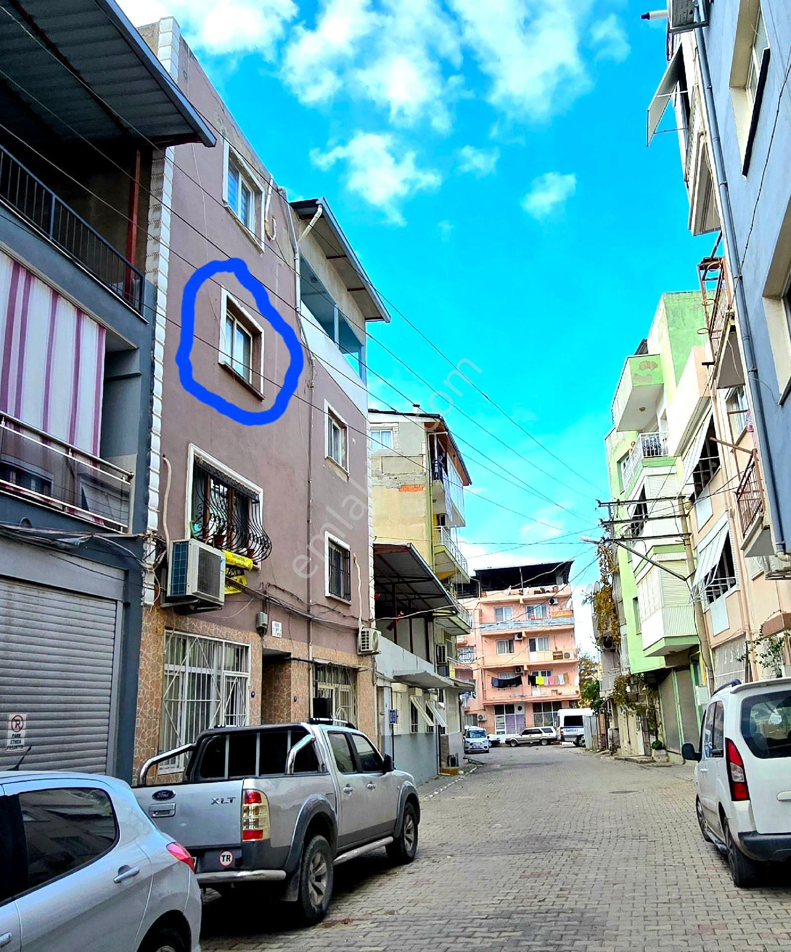 Bornova Birlik Satılık Daire Altındağ Birlik Mah.'de Kamil Tunca'ya 2 Dakika 2+1 Satılık Daire