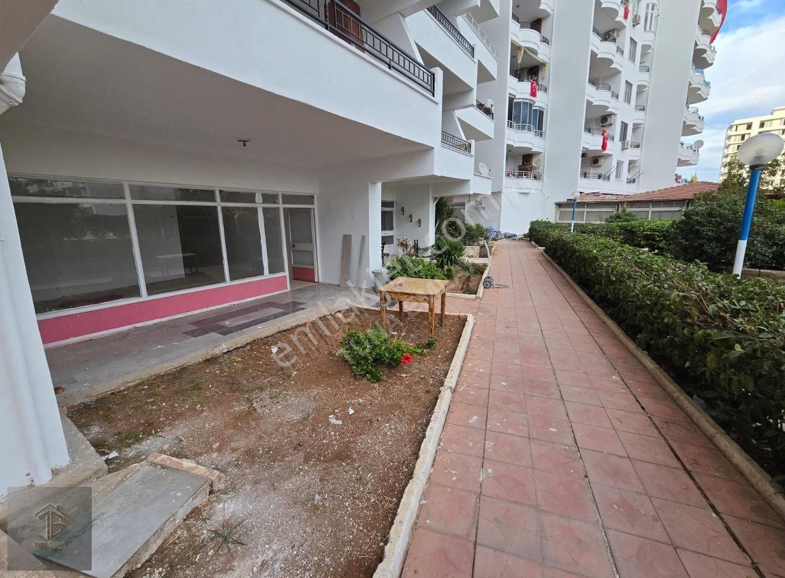 Mezitli Menderes Kiralık Dükkan & Mağaza SOLİ SİTESİ CİVARI MERKEZİ KONUMDA 70 M2 KİRALIK DÜKKAN, DEPO