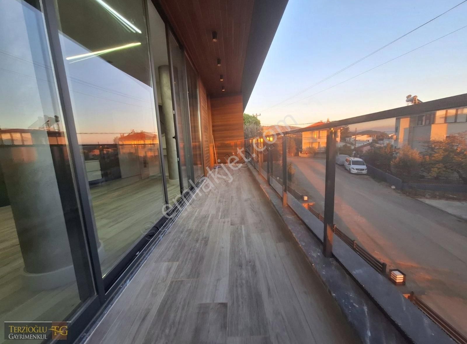 Terzioğlundan Altınolukta Full Deniz Manzaralı Muhteşem Malikane - Görsel 17