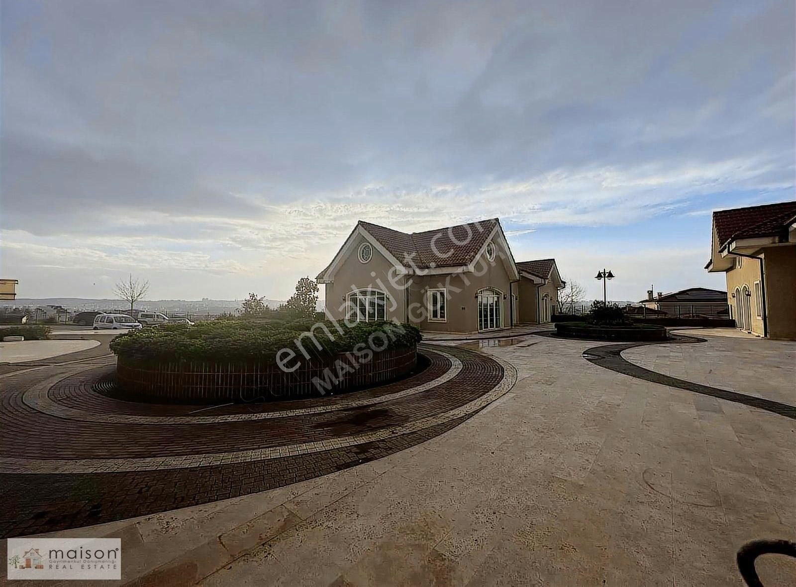 Maıson Göktürk Neogöl Park Evlerin'de Satılık Natamamofis&işyeri - Görsel 13